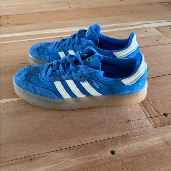 Women’s Adidas Samba Sneakers - Picture 4 of 7